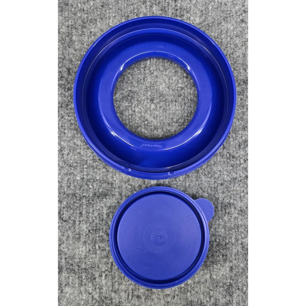 Vtg Tupperware Mix-N-Stor Measuring Pitcher 8 Cup 2L Blue 1629 2-Piece Lid USA